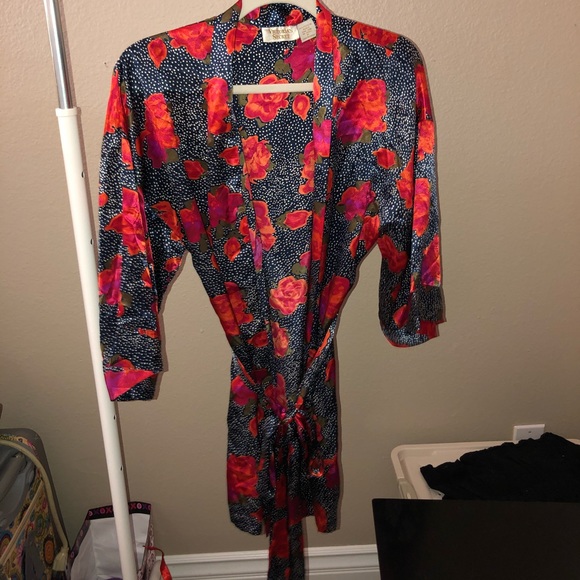 bath robe - Picture 1 of 2